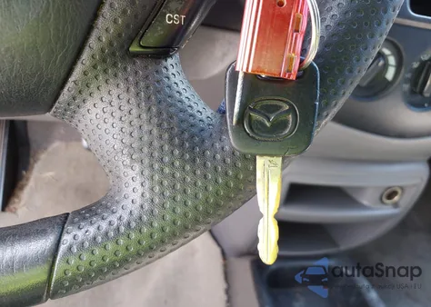 2002 Mazda Tribute Es V6/Lx V6 из США, поврежденный, VIN 4F2YU09192KM09334